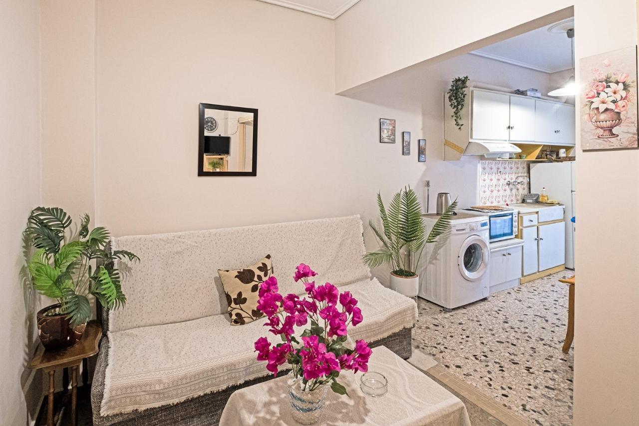 Serenity & Cozy Apartment Каламата Екстер'єр фото