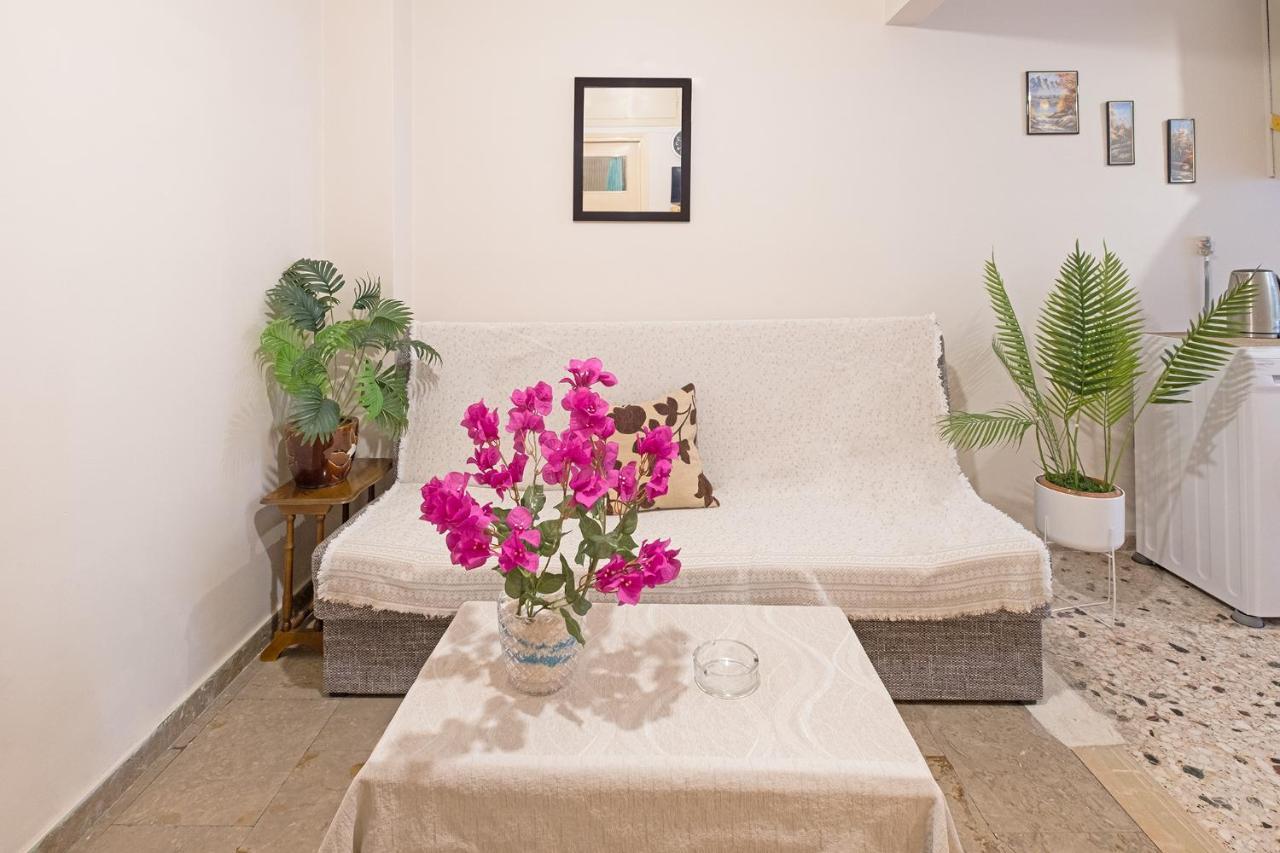 Serenity & Cozy Apartment Каламата Екстер'єр фото